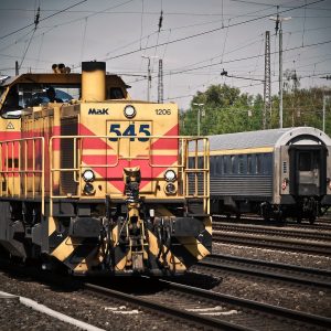 locomotive, train, railway-1399080.jpg